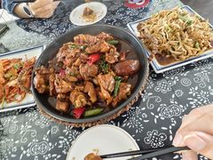 -八两八金·莱芜特色炒鸡(市南漳浦路店)
