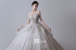 点击看大图 -艾拉·女王婚纱礼服馆