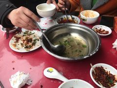 -谢老五跷脚牛肉·非遗传承店