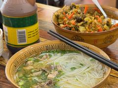 -正宗李家土鸡米线店