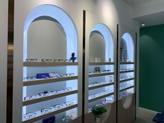 -无界眼镜MaxLess(南翔印象城店)