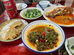 -芦茨金富饭庄·25年老字号·专做稻草鸡