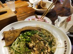 -金婆婆重庆小面(光彩店)