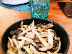 初榨橄榄油炒黑松露杂菌-帕歌西班牙餐厅paco tapas