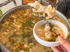 -德林酸菜鱼火锅(南丹店)