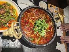 -万重锦·人文川菜馆(骡马市店)