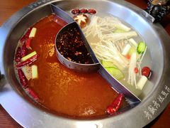 鸳鸯锅-豆花姐烂豆花火锅(水屯北路恒大滨河店)