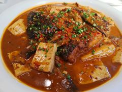 乾隆鱼头烧豆腐-乾隆美食·本帮菜(黄河路店)