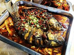 -老街烧烤大排档·地道湖北菜·龙虾馆(汉口火车站店)