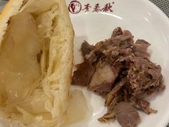 -李春秋驴肉火烧总店