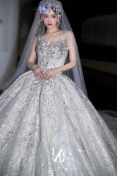-Renee芮亦婚纱(原丽莎)