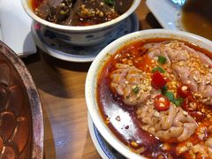 -炉小二铜锅牛蛙•川湘菜(三里屯店)
