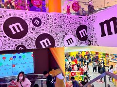 -m豆巧克力世界(上海世茂广场店)