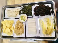 -谭家山河村铁锅炖&东北烧烤(交大店)