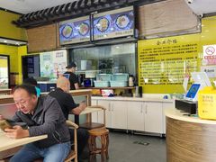-龙记桂林米粉(财满街店)