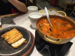 酸汤小酥肉-掌柜的店·河南菜(新天地店)