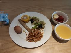 -宜必思酒店(青岛五四广场宁夏路地铁站店)