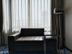 -上海漕河泾万丽酒店