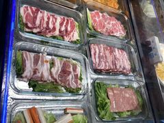 -牛里牛气· 榴莲海鲜鲜牛肉自助火锅·烤肉(横岗店)