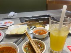 -海底捞火锅(新松江路生日主题店)