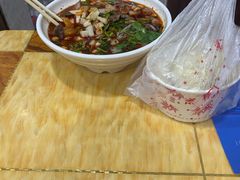 -覃肥叔桂林米粉(粮道街店)