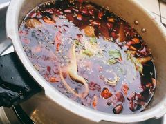 -晓彭肥肠鸡·泡椒鸡火锅(水木天地店)