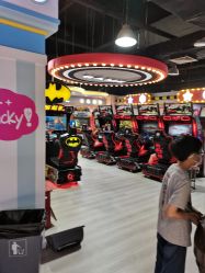 -蹦蹦乐园(南桥百联店)