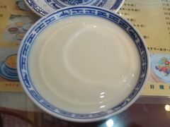 -广信牛奶甜品世家(台东店)