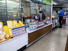 -全家便利店(莲花池东路店)
