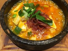 -云海肴·汽锅鸡·云南菜(天山百盛优客店)