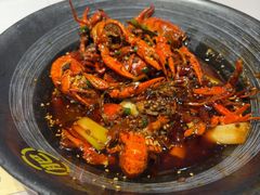 -肥肥虾庄·金牌油焖大虾(汉街SKP店)