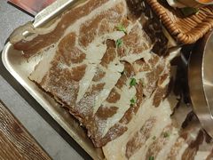 -草家酱蟹炭火烤肉店(珲春南路一店)