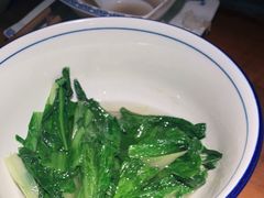 -洞庭土菜小炒馆(易发广场店)