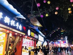 门面-八一好吃街·高品美食广场
