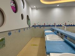 -蓝旗亲子游泳(范湖万达广场店)