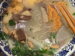 小潘记特色鸭血粉丝汤-小潘记鸭血粉丝汤