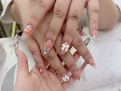 -尤米一站式美甲美睫