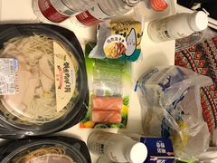 -全家便利店(愚园店)