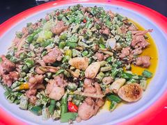 酒馆大盘兔-醉小酒馆·川菜·江湖菜·重庆菜(观音桥旗舰店)