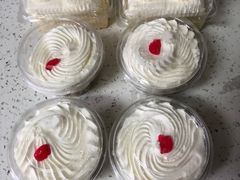 -红宝石·鲜奶小方·海派西点房(万航店)