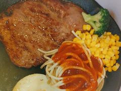 -汤姆家的牛排意面披萨(融创茂店)