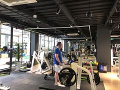 -Liking Fit24小时智能健身(金汇路韩国街店)