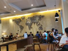 大堂-星巴克臻选(广州沙面店)