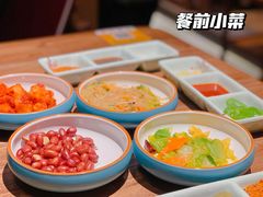 -明洞阿姨·韩式酱蟹烤肉·创意料理(三元桥店)