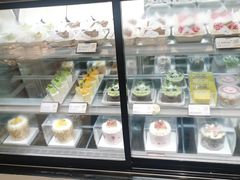 -皇冠幸福里动物奶油生日蛋糕(万达店)