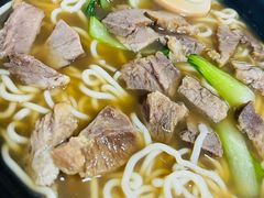 牛肉面-东记肉骨茶(南阳路店)