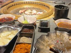 -铭牛烧肉·和牛海鲜自助(高新月牙湖店)