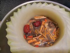 -得意咚瓜·顺德鱼生·冬瓜火锅(深圳首店)