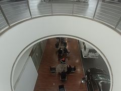 -杭州中升之星奔驰4S店(滨江店)