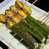 日式居酒屋的氛围，开放式的厨房。特别有氛围